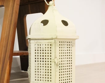 Linterna de metal estilo Misión vintage desgastada, linterna shabby chic, regalo de inauguración de casa