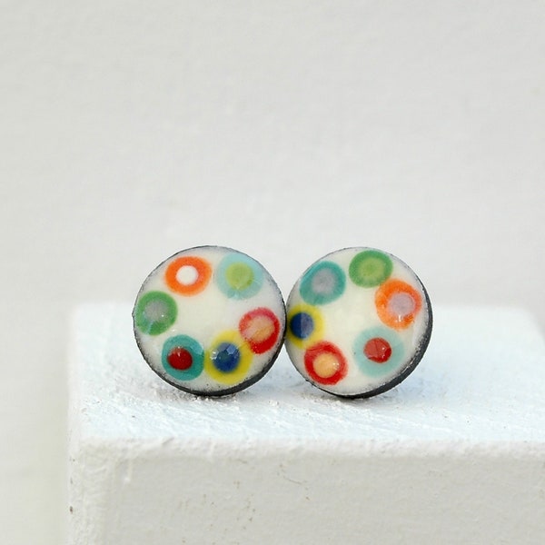 Pendientes botón multicolor, Pendientes redondos cerámica, Pendientes pequeños y cómodos, Pendientes artísticos bonitos, Pendiente de diario