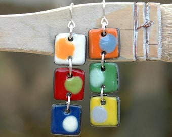 Pendientes colgantes colores no coincidentes, pendientes cerámica desparejados, pendientes geométricos largos, Aretes asimétricos cuadrados