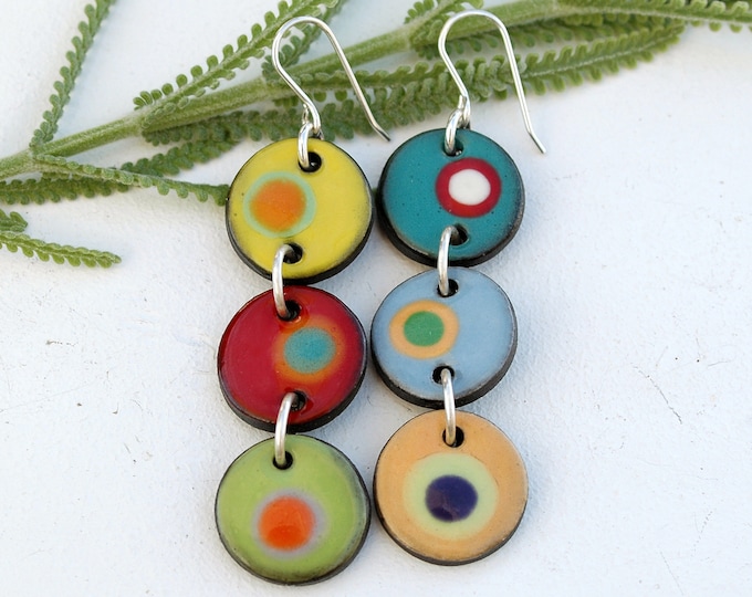 Longues boucles d'oreilles multicolores, superbes boucles d'oreilles géométriques à crochets, boucles d'oreilles pendantes originales en céramique, bijoux uniques colorés pour soeur