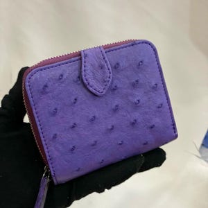 Carteira de couro de avestruz genuíno roxo com duas dobras para mulheres (um zíper), carteira de couro feita à mão, presente para ela, carteira personalizada