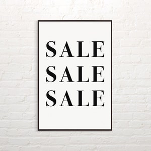 Puede incluir: Una impresi&oacute;n de arte imprimible en blanco y negro con la palabra "SALE" repetida tres veces en una pila vertical.