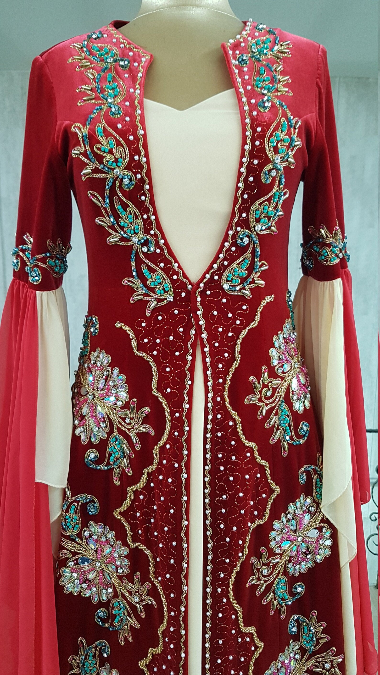 traditional caftan
