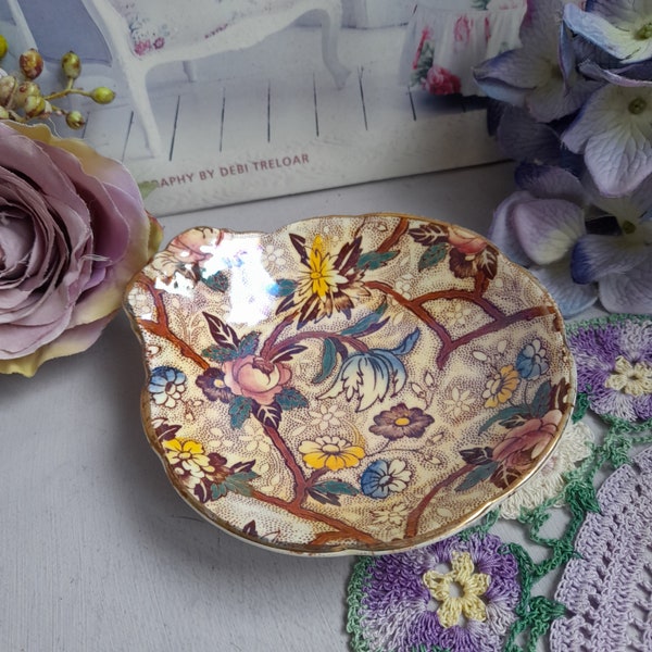 Darling Little Chintz Maling Lustreware Pin Dish With Handle To Side