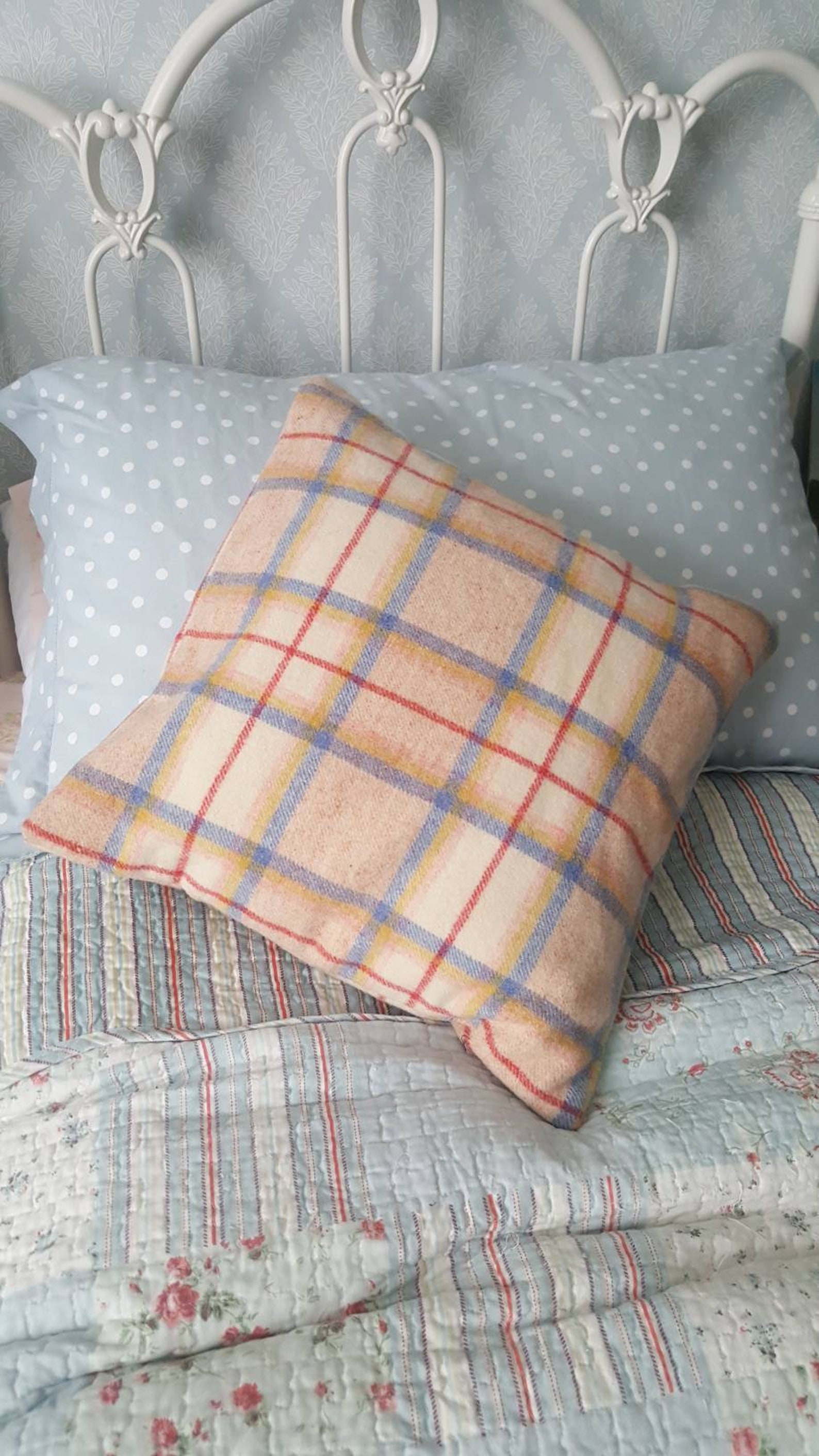 Welsh Cushion Welsh Wool Cushion Welsh Blanket Cushion Pink Etsy