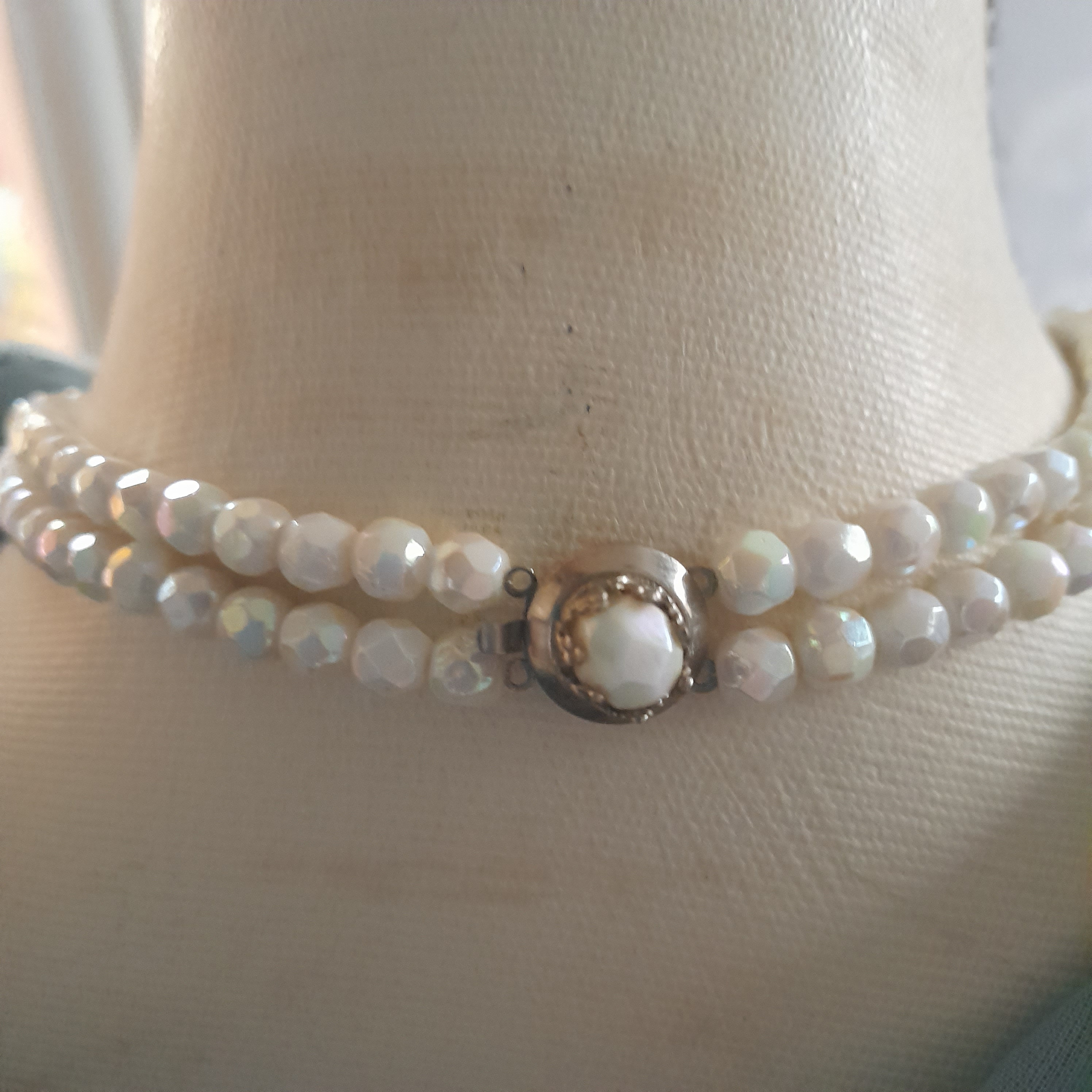 Magnifique Collier Vintage Années 50 - 2 Rangs Perles De Verre Irisées Facettées