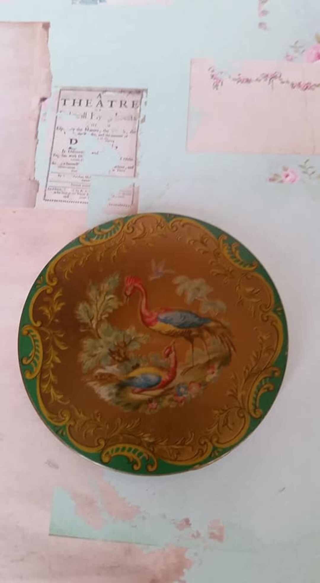 Vintage Pretty Vogue Vanities Powder Compact Vintage Vogue Etsy