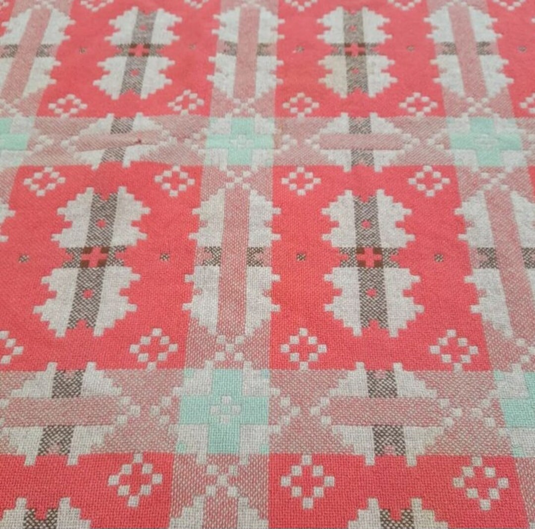 Welsh Blanket, Welsh Tapestry Blanket, Vintage Pastel Coral Salmon