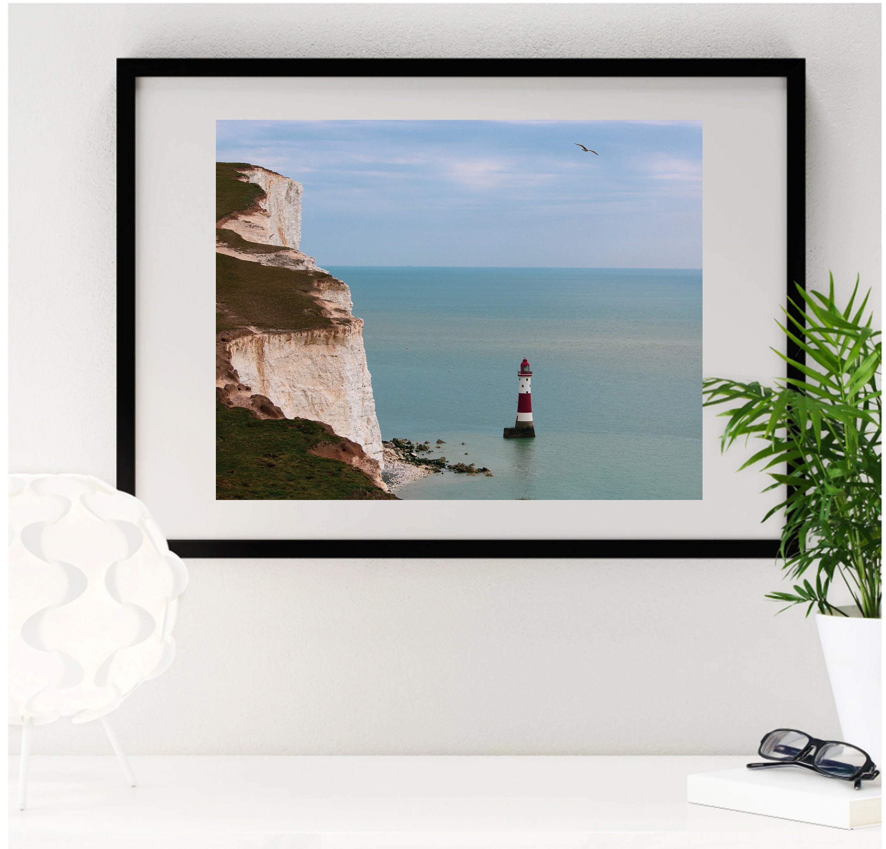 Weiße Klippen Leuchtturm Strand Landschaft gerahmt | Etsy