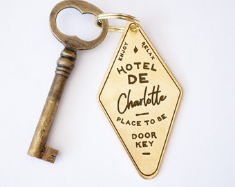 Personalized Vintage Hotel Keychain // Gold Key Ring // Personalised Key Ring // Antique Hotel Key Fob