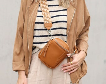 Bag leather shoulder bag shoulder bag small bag handbag with narrow LEATHER STRAP Crossbody Bag