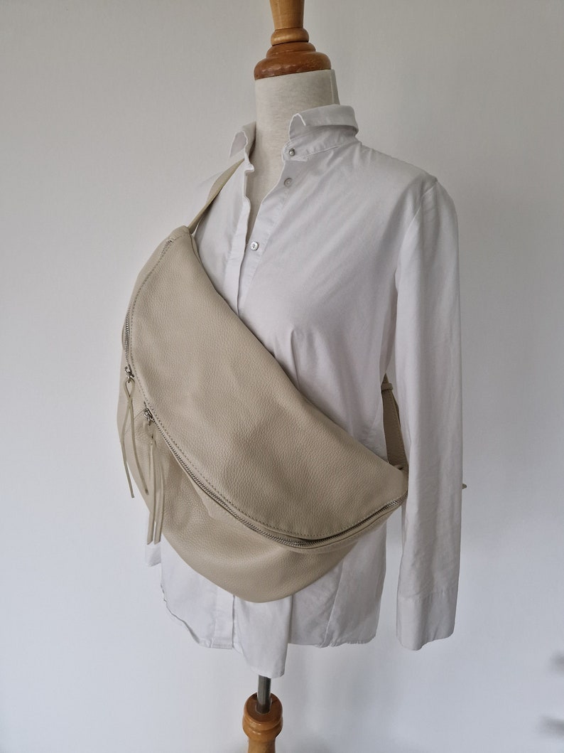 Bum bag XXL maxi leather nappa leather shoulder bag crossbody bag belt bag with LEATHER BELT Creme