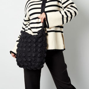 Crossbody Vegan Nylon Tasche Stepptasche Bauchtasche Umhängetasche Puffy Look