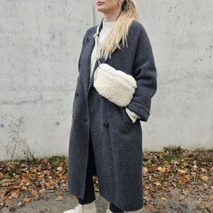 Teddy Kunstfell Bauchtasche Felltasche Umhängetasche Crossbody Tasche Gürteltasche mit Gurt aus Leder Crossbag