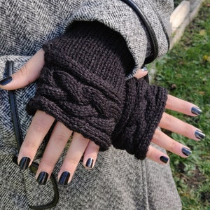 Out lander mitten, winter wool glove, out lander sassenach accessory, hand warmer, women's gift for her, out lander fingerless, cosplay