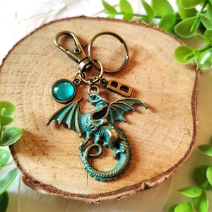 Llavero con letra de dragón XL personalizado, regalo personalizable para hombre y mujer, padre y madre, inicial de huevo de dragón steampunk de bronce antiguo