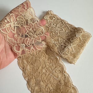 elastic lace headband with flowers, vintage hairstyle, wedding hair accessory, personalized Beige