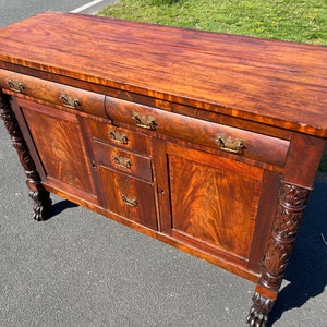 Antique Federal Period Mahagony Paw Foot Sideboard c. 1830 image 7