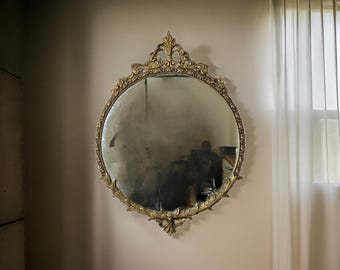 Antique Round Victorian Mirror in Gilt on Wood Frame - Etsy