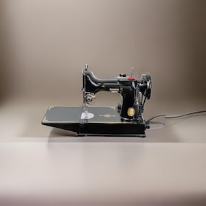 1952 Model 221 Singer Featherweight Sewing Machine with Case