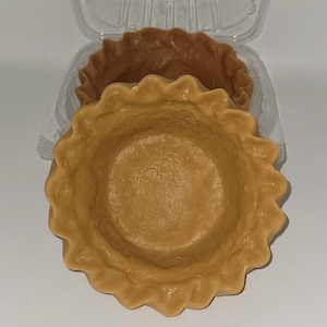 Wax pie crust for dessert candles