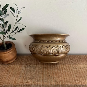 Vintage Gold Leaves Home Interior Wall planter