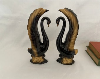 Vintage Mid Century Swans set of 2