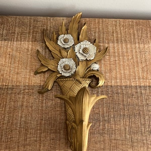 Vintage Gold/White Flowers in Basket Dart Sconce image 8