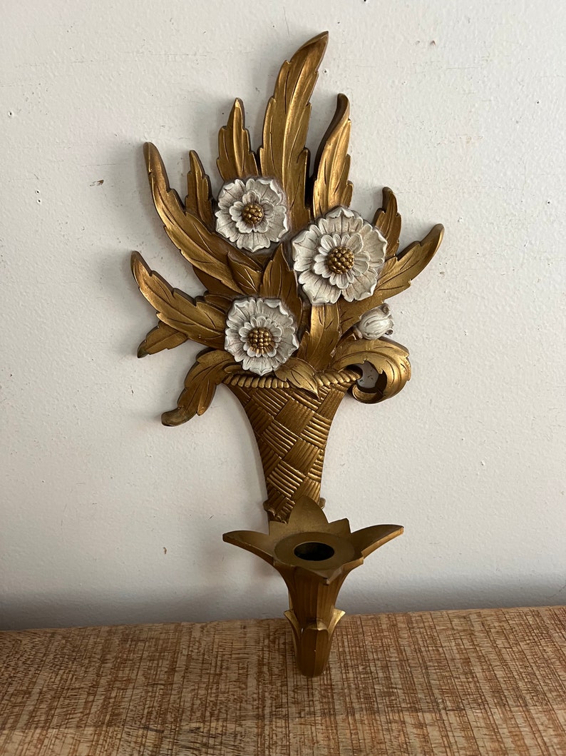 Vintage Gold/White Flowers in Basket Dart Sconce image 2