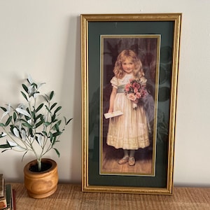 Carta de amor dorada vintage para niña con ramo de rosas