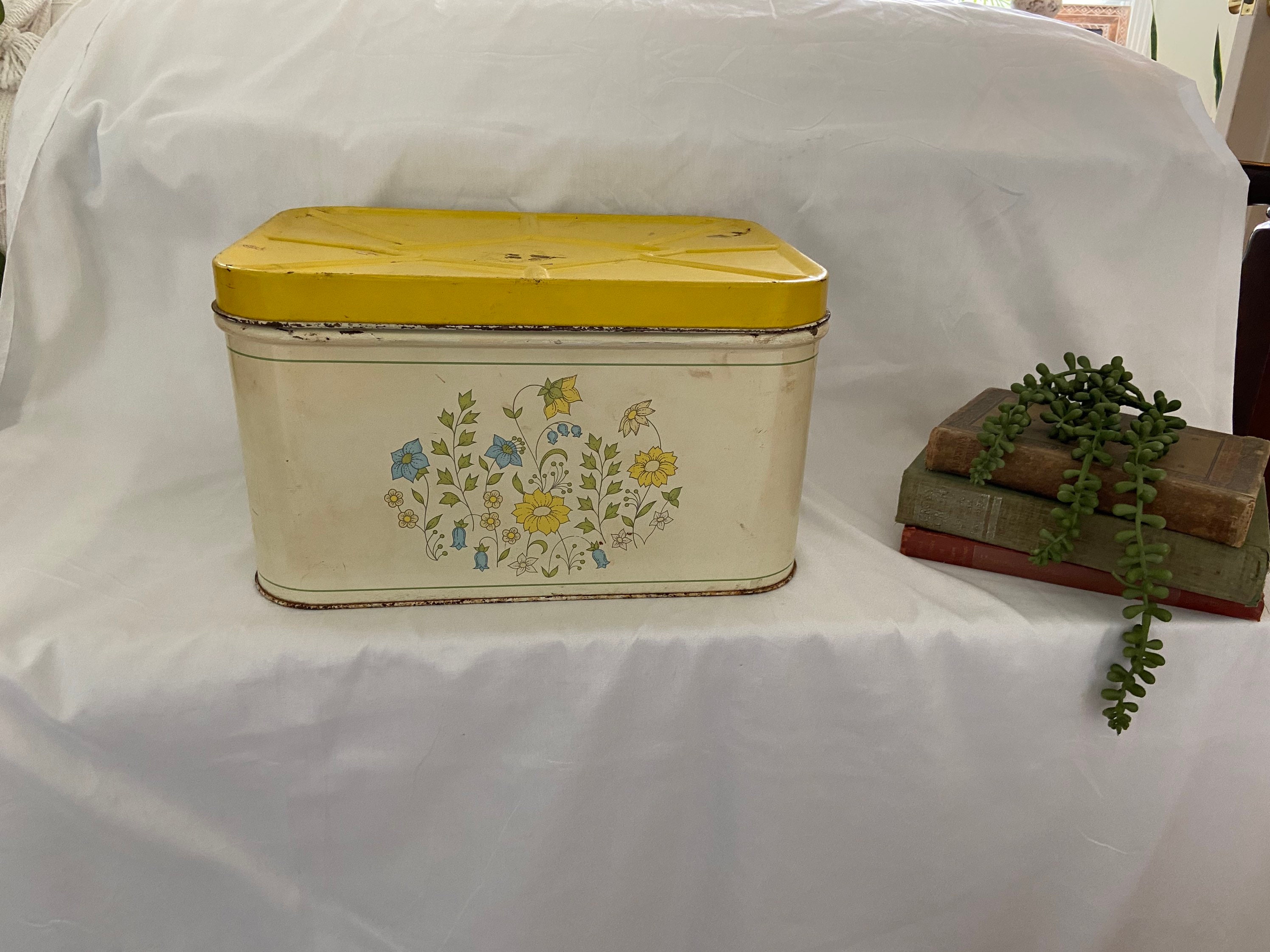 Vintage 1950s Yellow Floral Tin Bread Box Etsy