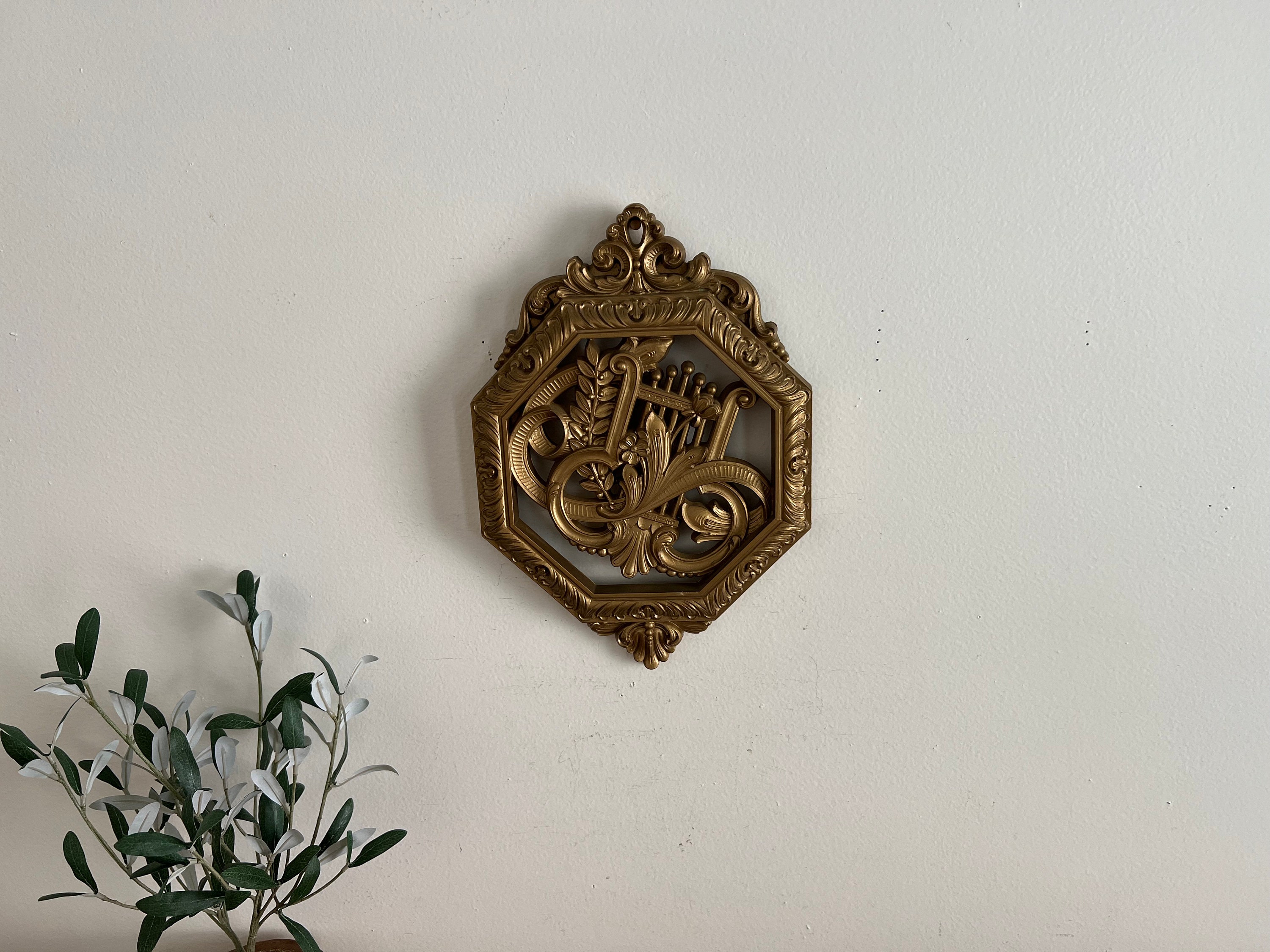 Vintage Gold Ornate Musical Dart wall decor