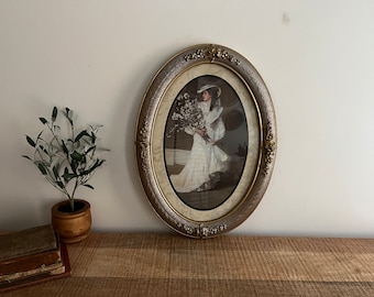 Vintage Ornate Oval Lady in white with flowers home interior picture