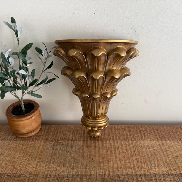 Vintage Gold Scalloped Home Interior Wall Planter