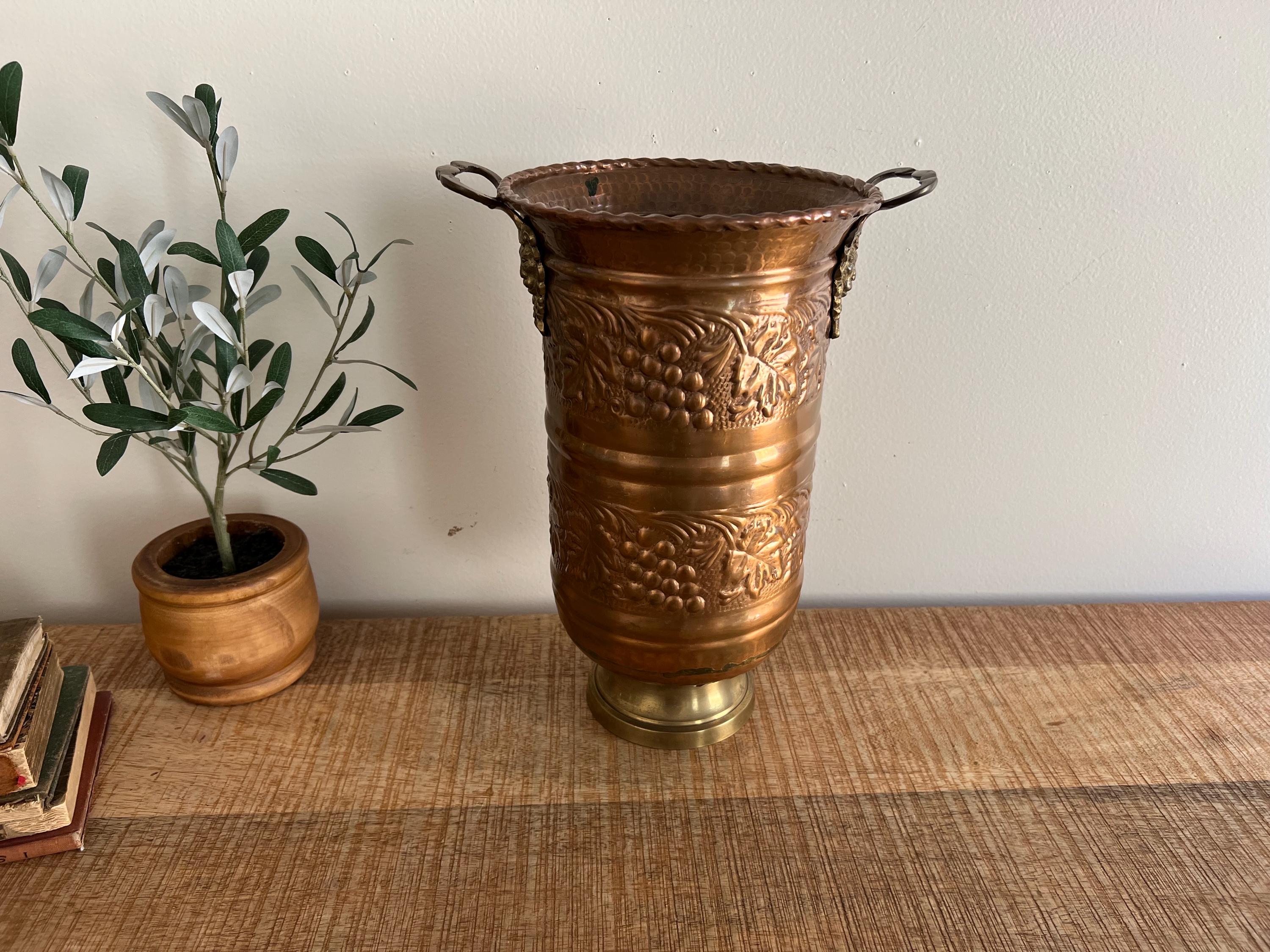 Vintage Copper/brass Tall Grapes/leaves With Brass Lion Head