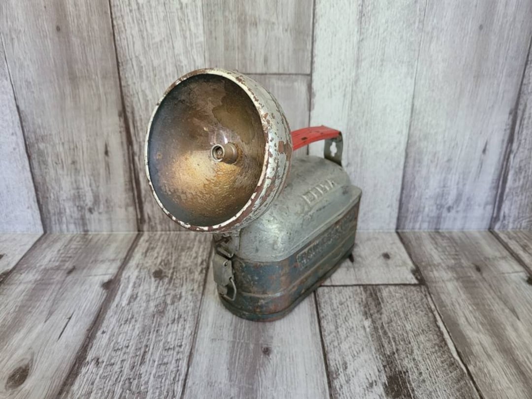 Vintage Delta Electric Company Power King 12 Volt Lantern