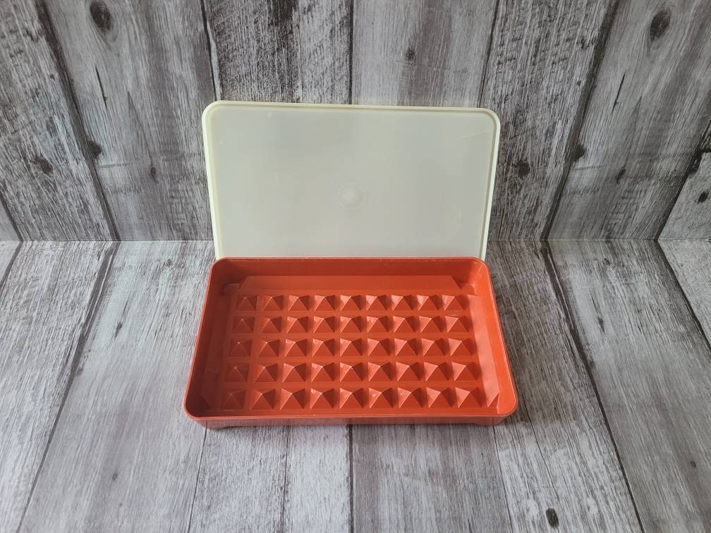 Vintage Tupperware Deli Meat/Bacon Keeper #1292-5 With Lid Paprika