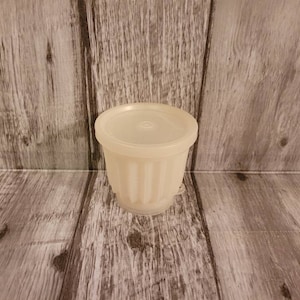 Vintage Tupperware Mini Jel-ettes Jello Mold Desserts Pudding with Lid-FREESHIPPING