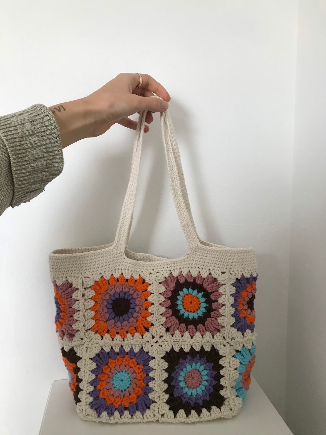 granny squares crochet bag image 0