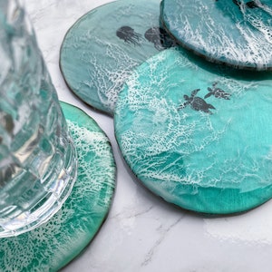Commissioned coasters for glasses made of resin with sea creatures, glass coasters, unique gift idea for sea lovers