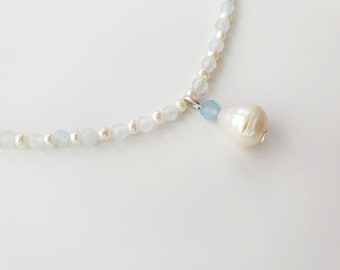 Dainty Aquamarine and Pearl choker necklace