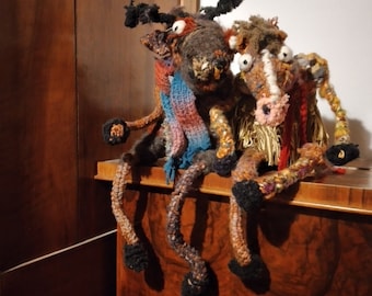 Künstlerpuppen ,gestrickte Tiere gehäkelte  Kunsttiere , Gefilzte Fabelwesen