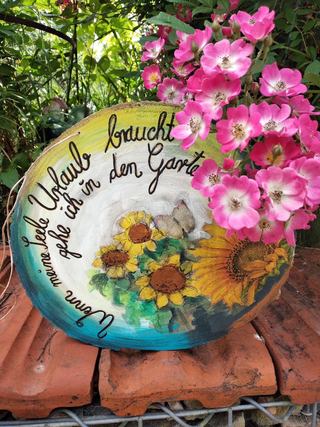 Handbemalte Holzscheibe , Holzscheibe mit Spruch , Gartendekoration