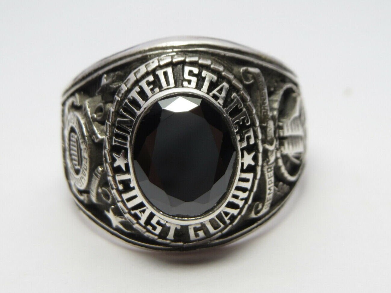 Baylor University Coast Guard Men's Traditional Ring with Point Size Stone