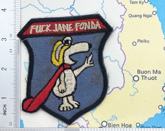 1 Patch plus 1 , Snoopy dog Patch , usaf patch , snoopy , jan fonda vietnam w, T3-571