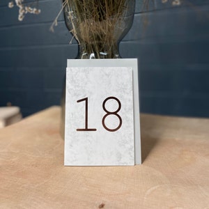 Biglietto per il 18° compleanno stampato a mano, biglietto per il 18° compleanno in marmo, 18° compleanno fatto a mano, biglietto per il 18° compleanno, biglietto di compleanno Foil, Wildcard