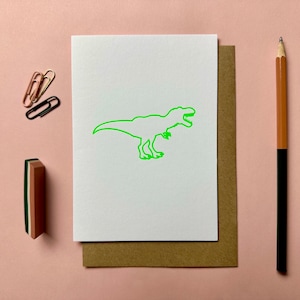Cartão de dinossauro impresso à mão, cartão de aniversário neon, cartão de aniversário brilhante, dinossauro, cartão de aniversário para meninos, cartão de aniversário brilhante, curinga