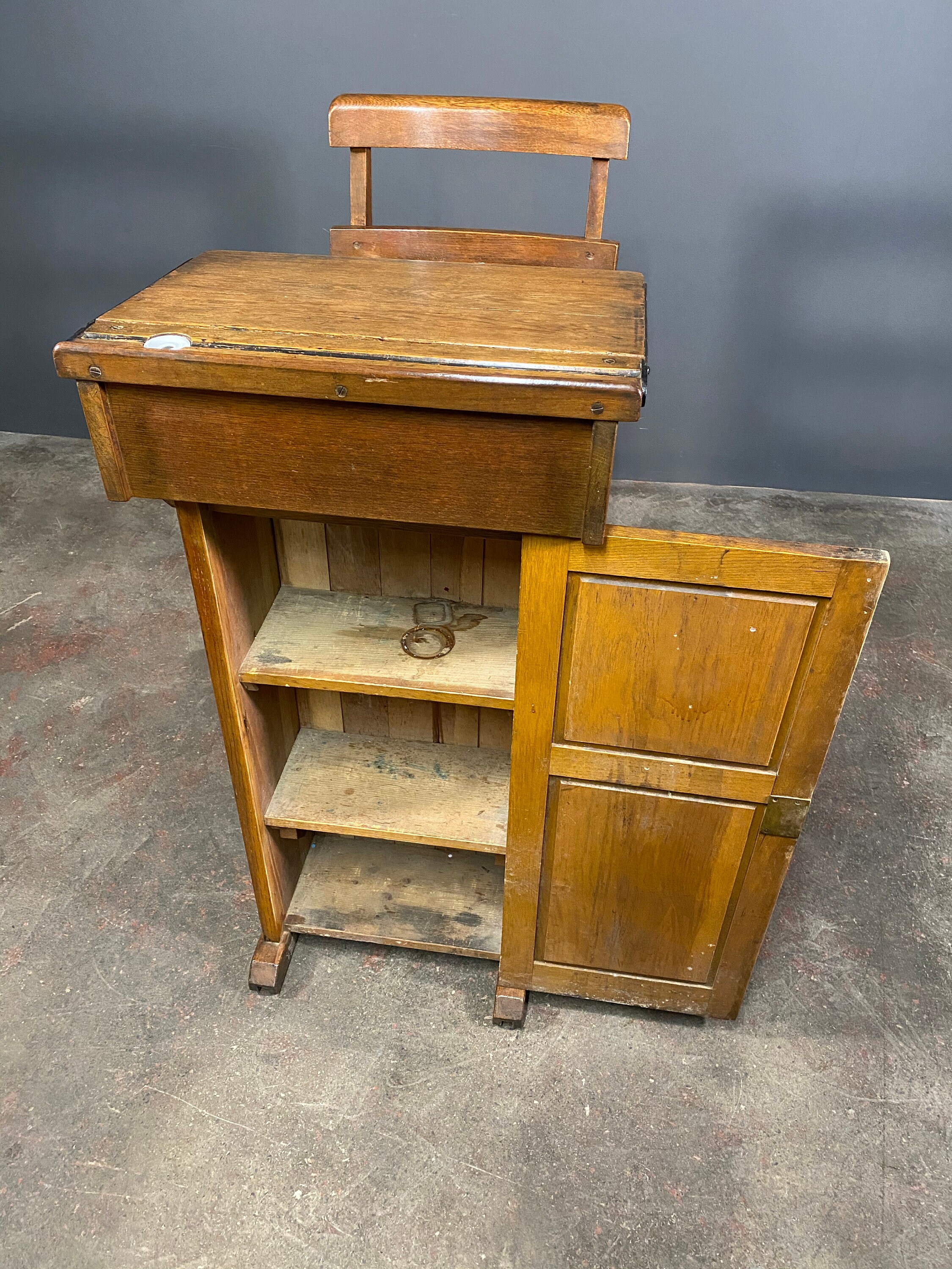 Antique Victorian Oak Teachers Desk With Cupboard And Fold Etsy.de