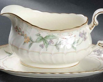 Noritake, Brookhollow (4704), Gravy Boat with Underplate, Fine Bone China, Serving Pieces, Dinnerware Set