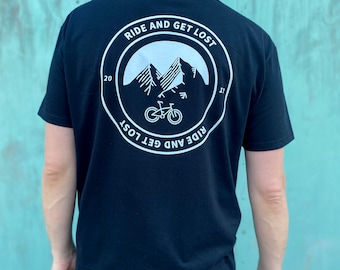 Ride and Get Lost-T-shirt: 100% katoen, met de hand bedrukt